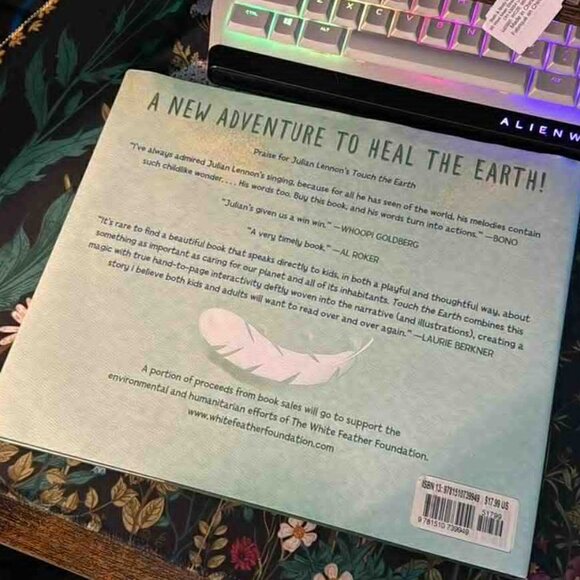 Signed Book - Julian Lennon Heal the Earth - Picture 3 of 3